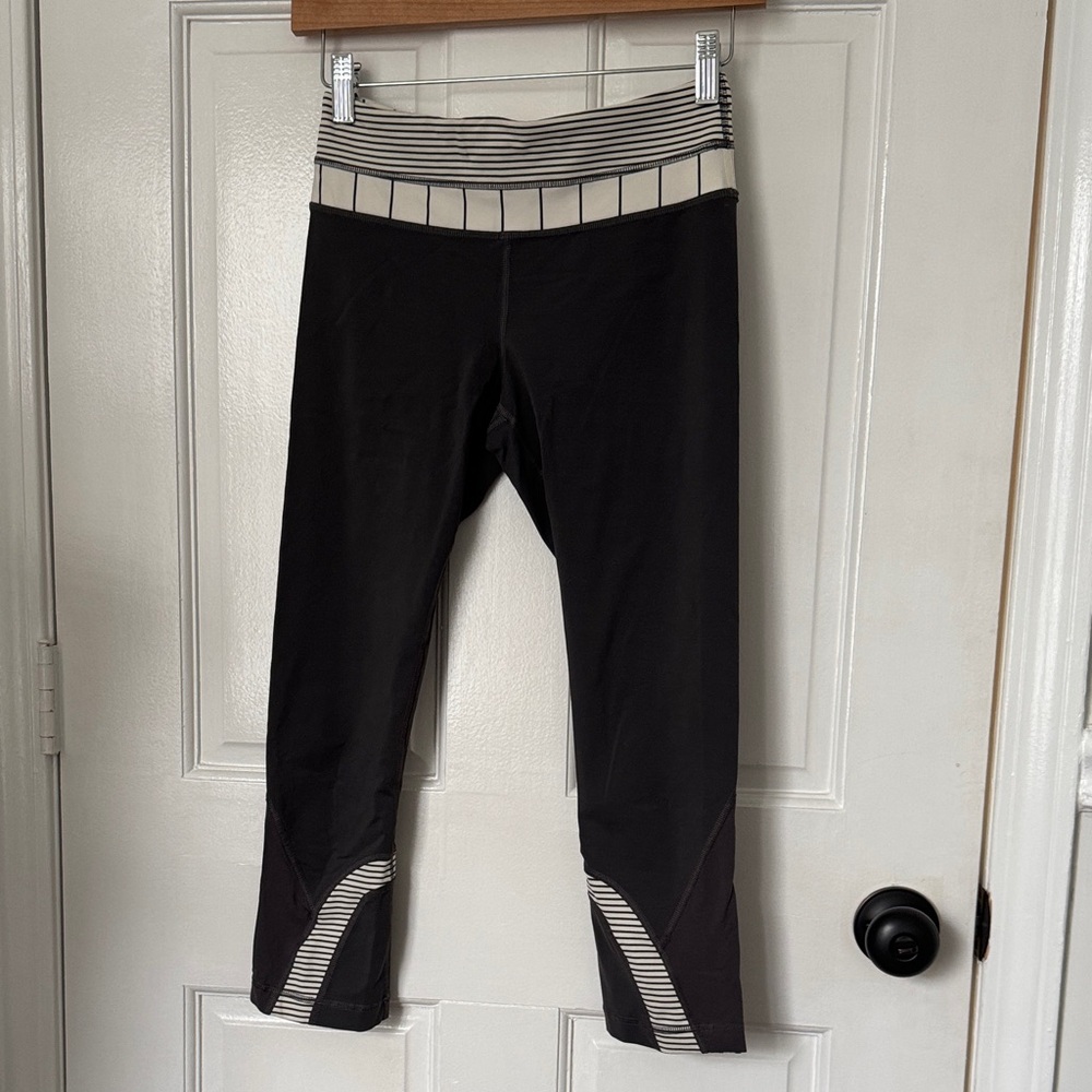 Lululemon Athletica Grey and White Inspire Crop Leggings
